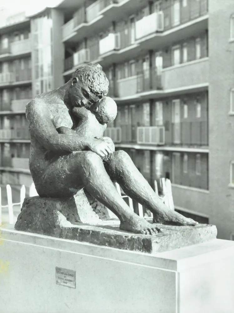 Public art at Sydenham Hill Estate, Karin Jonzen’s 'Mother and Child' sculpture, ca.1961