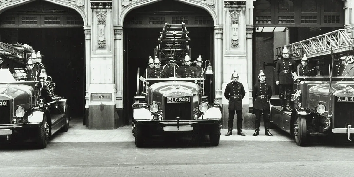 bishopsgate-fire-station-in-1935