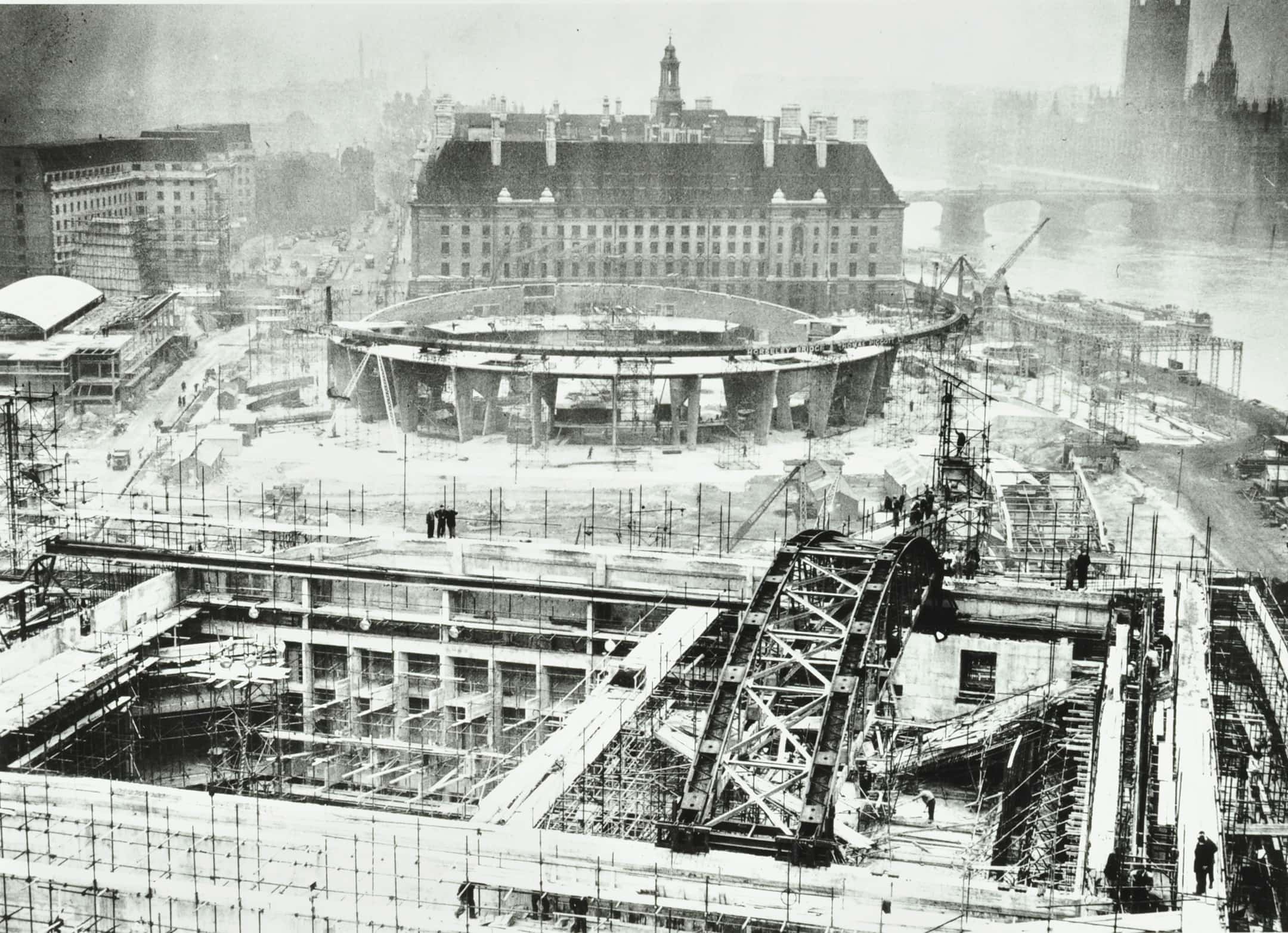 festival-of-britain-construction