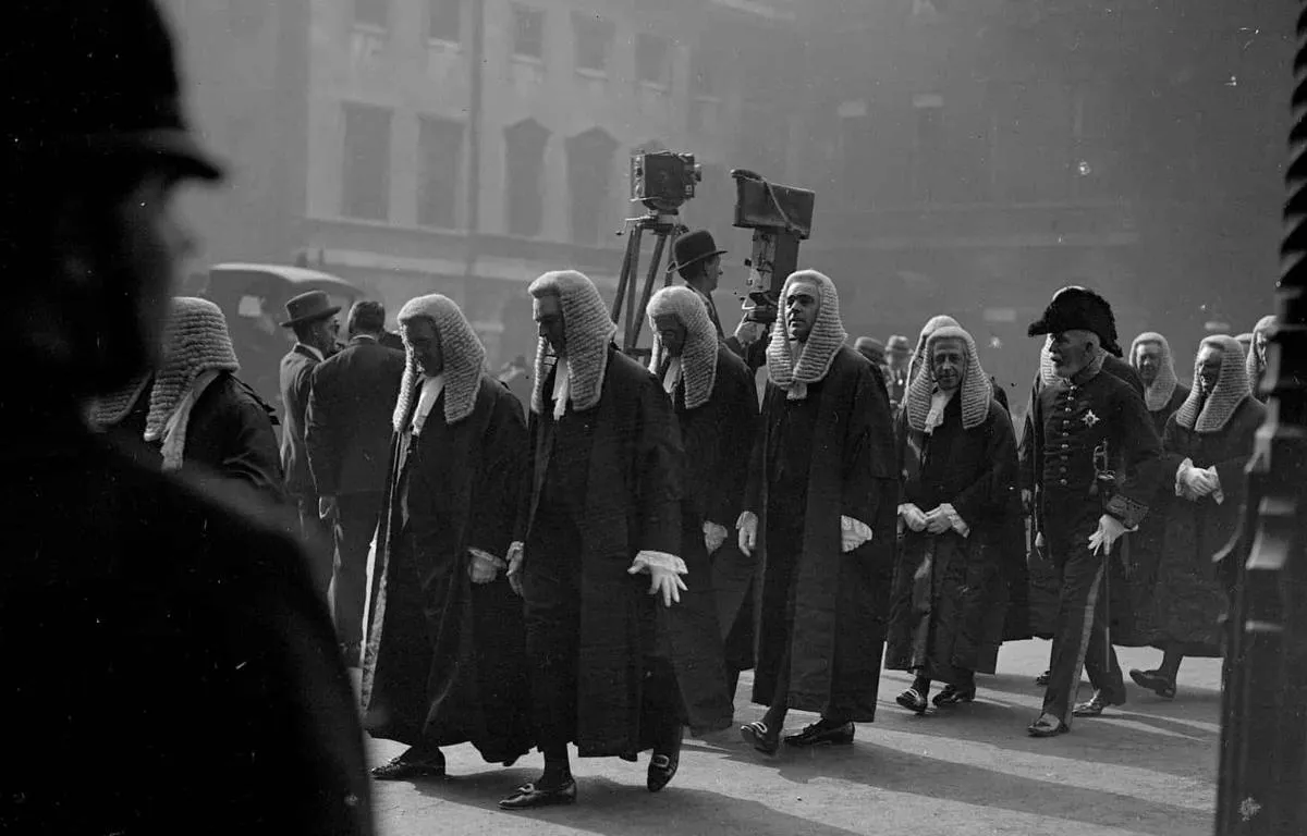 judges-and-barristers-at-the-house-of-lords
