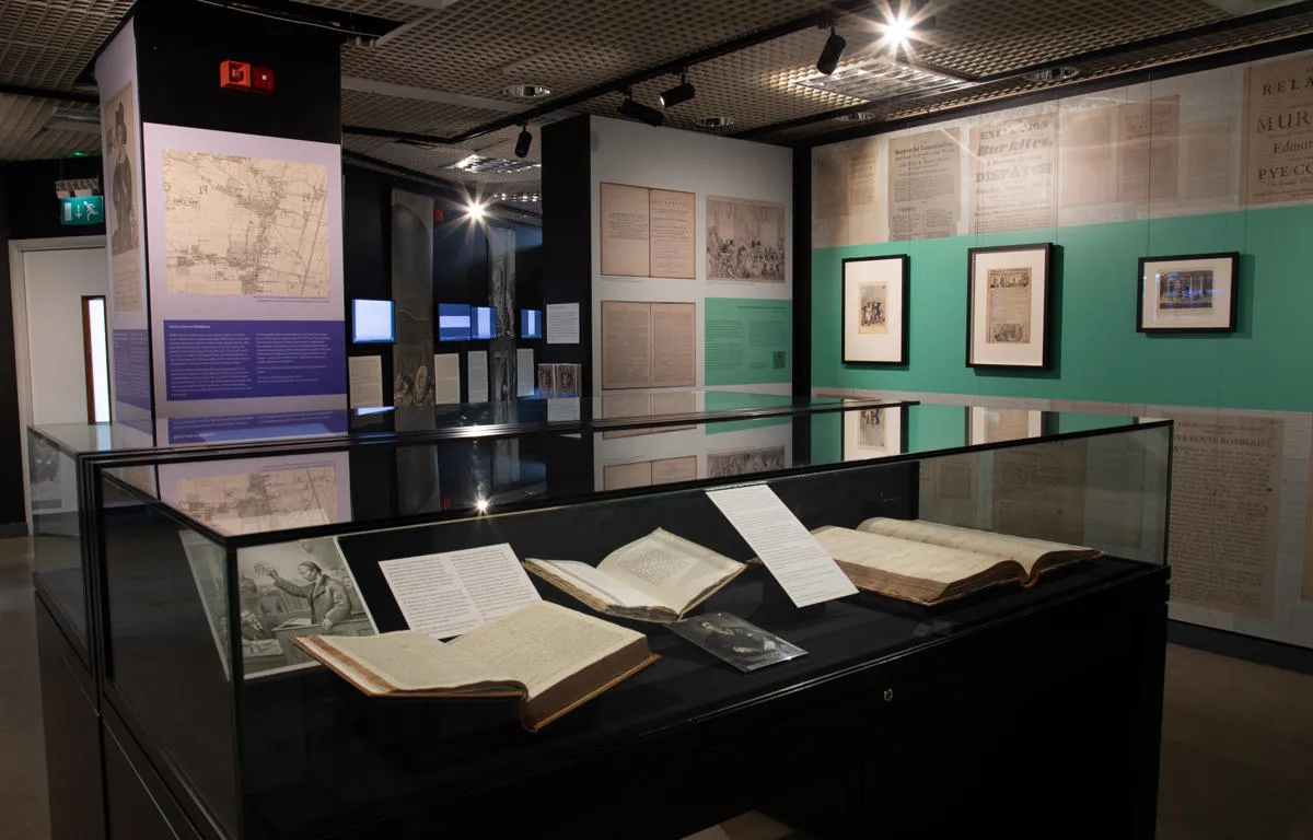 Londoners on Trial exhibition case