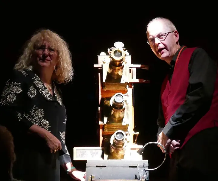 magic-lantern-jeremy-brooker