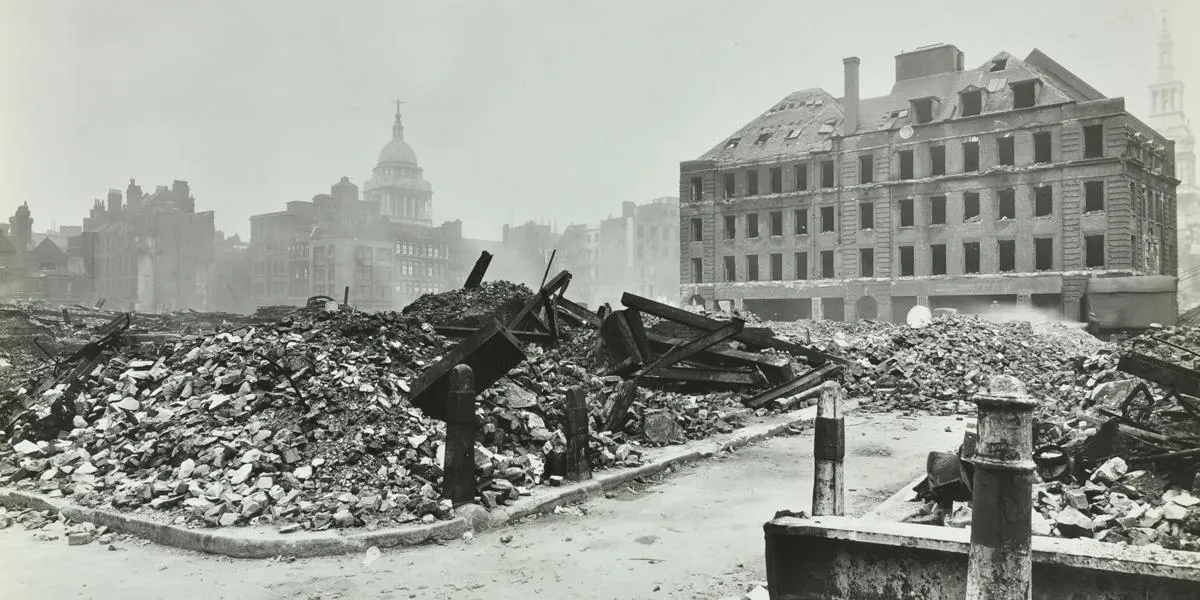 paternoster-square-1941