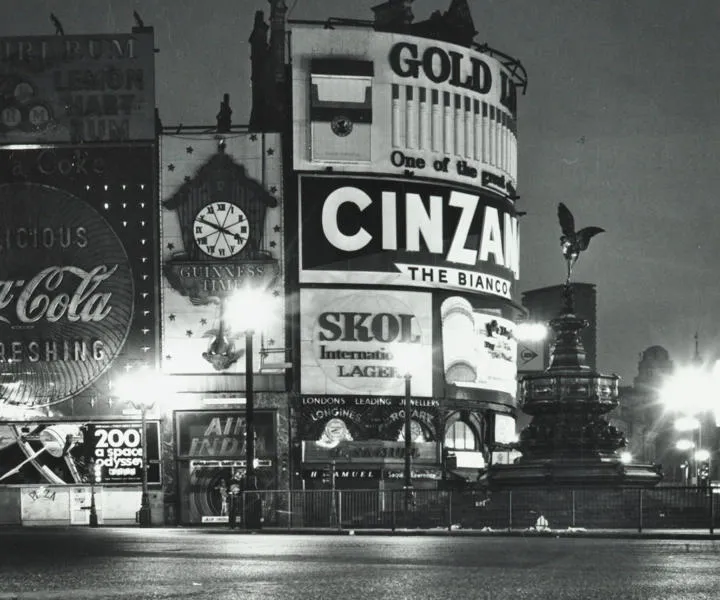 piccadilly- circus- 135550