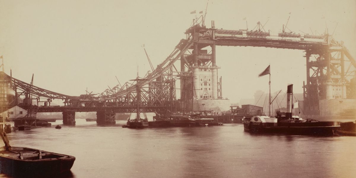 tower-bridge-construction