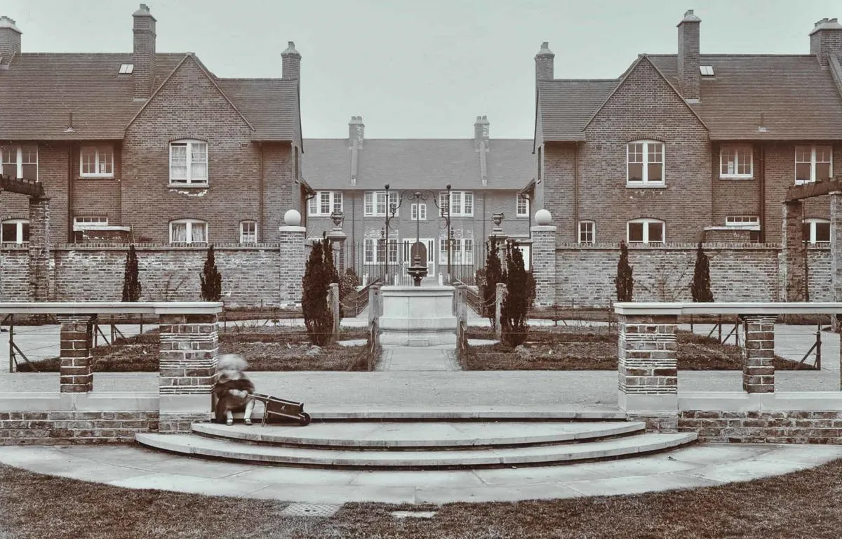 white-hart-lane-estate